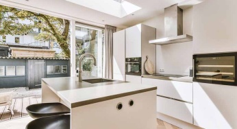 What Are the Pros and Cons of Adding an Outdoor Kitchen?